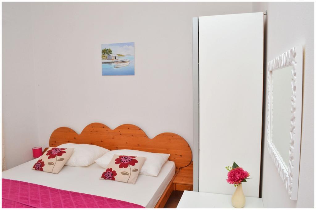 Apartments Luciano Seget Vranjica Habitación foto